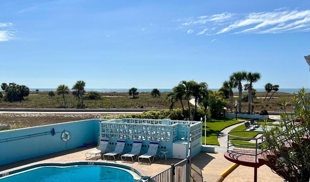 Beachside Resort Motel St. Pete Beach Exterior photo